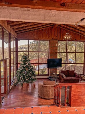 Living area - Family cabin 10 minutes from Mazamitla (pet friendly) (Jal.)