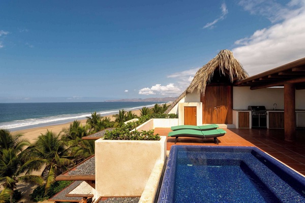 Bain à remous extérieur