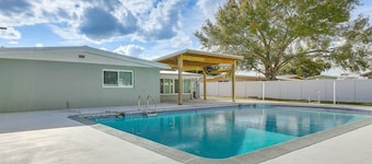 The Angler's Dream- Beautiful 4BR Home & HUGE Pool