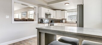 "The Angler's Dream" 
Beautiful 4 Bdrm Home w/ HUGE Private Pool in Clewiston!