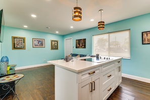 Interior - Beach Days & Backyard Nights! Fort Myers Retreat (Fort Myers)