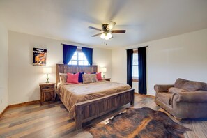 3 bedrooms, Internet, bed sheets - Porch + Fire Pit: Ranch Retreat in Blue Ridge! (Blue Ridge)