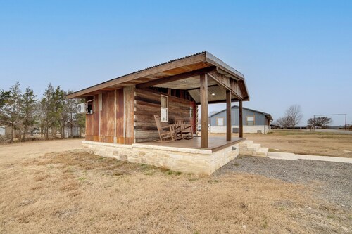 Couple’s Getaway w/ Ranch Views - Near Lavon Lake!