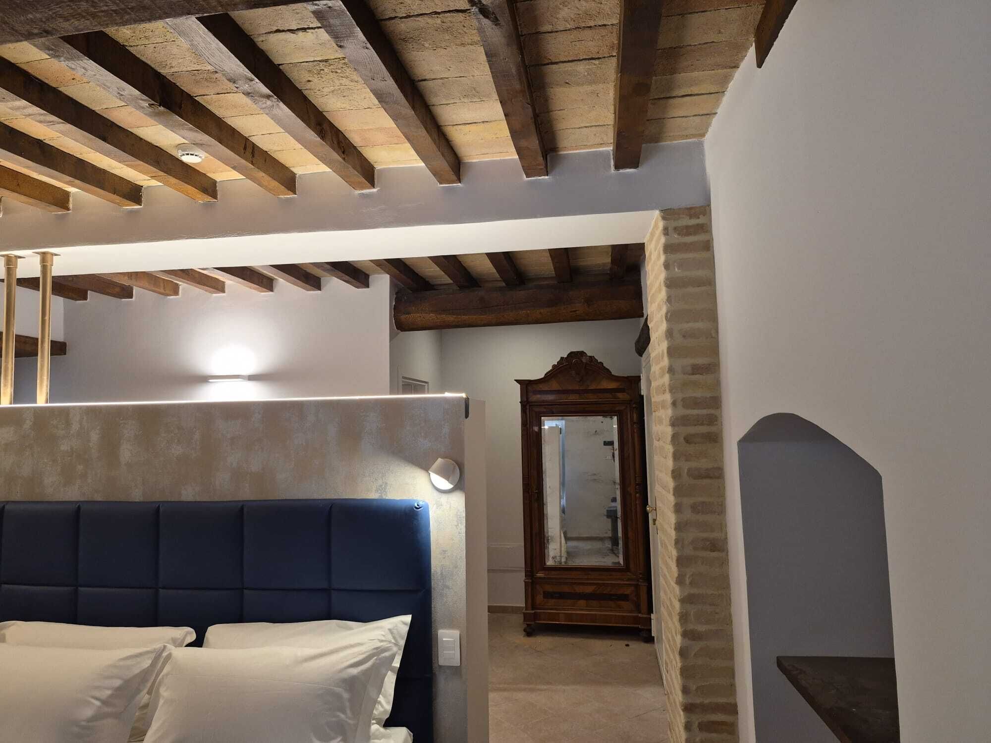 Kamar Deluks | Brankas, meja kerja, dan Wi-Fi gratis