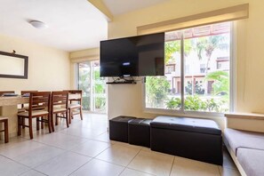 TV - Nueva Villa en Terrasol Diamante. (Acapulco de Juárez)