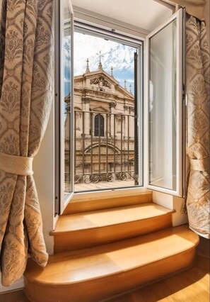Interior - A REFINED HARMONY OF ROMAN CHARACTER JUST 5 MINS FROM PANTHEON & TREVI OUNTAIN (Roma)