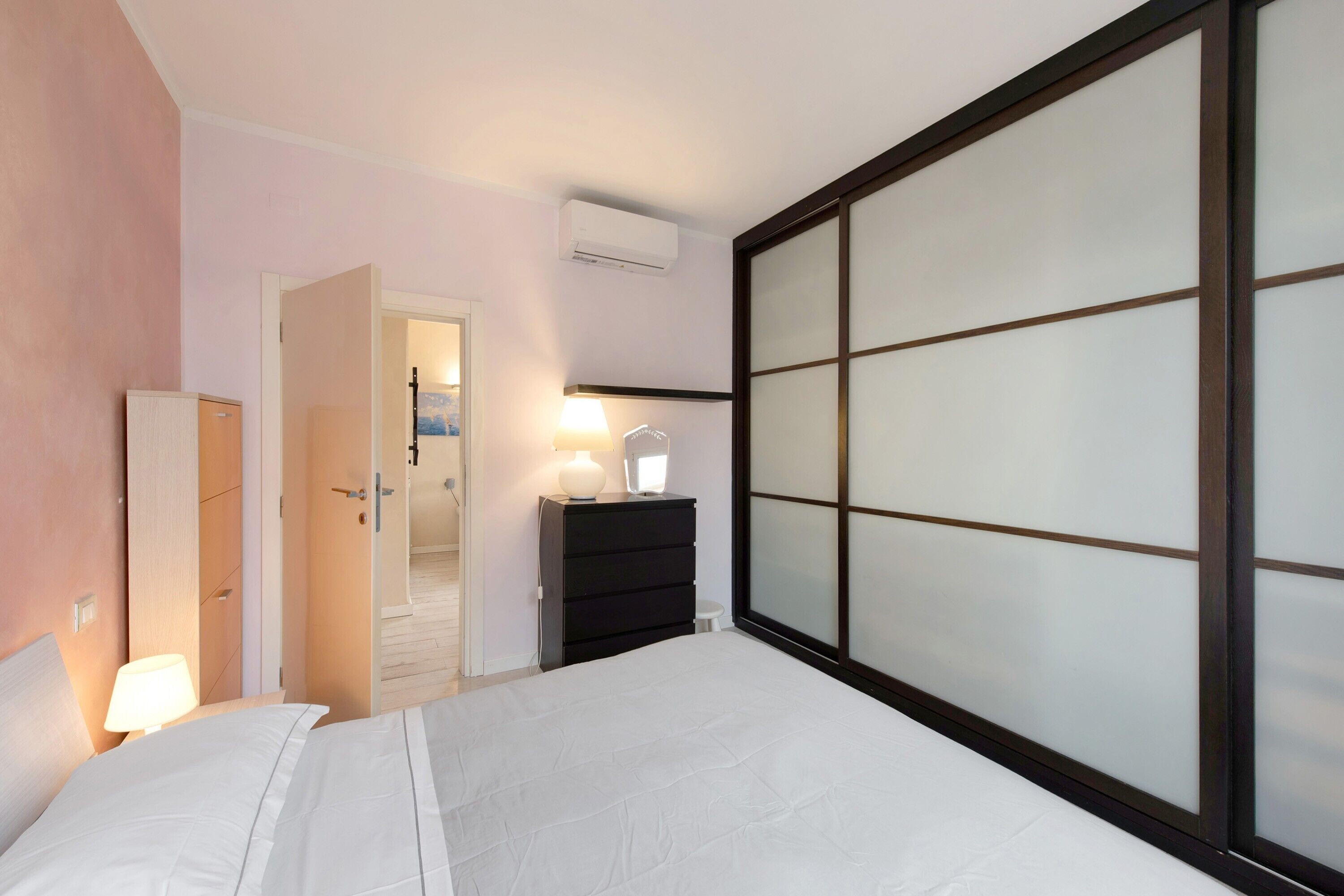 Fer et planche à repasser, Wi-Fi, draps fournis