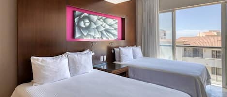 Desk, iron/ironing board, WiFi