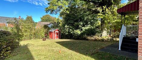 المنطقة المحيطة بالمنشأة