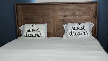 3 bedrooms, WiFi, bed sheets