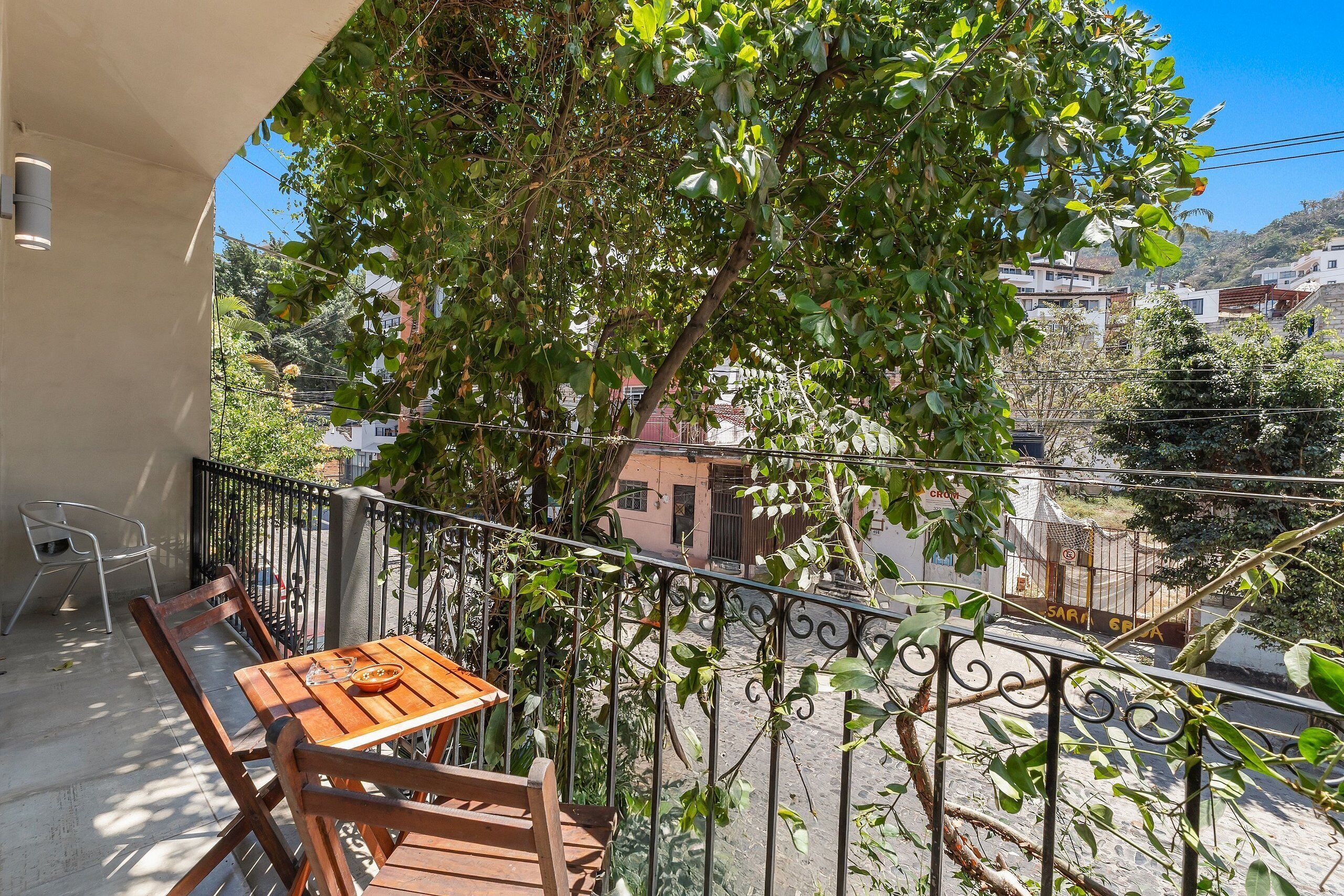 Deluxe Apartment, 1 Double Bed with Sofa bed, Non Smoking, City View | Outdoor dining