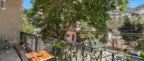 华丽公寓, 1 张双人床和 1 张沙发床, 无烟房, 城市景观 | 室外用餐