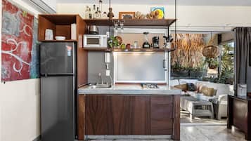 Premium Apartment, Non Smoking, City View | Interior