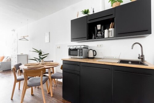 Global Living Augsburg Rathausplatz