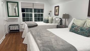 4 chambres, fer et planche à repasser, Wi-Fi, draps fournis