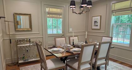 Spacious 4-bedroom 2 bath house in Starkville close to campus. EV charger