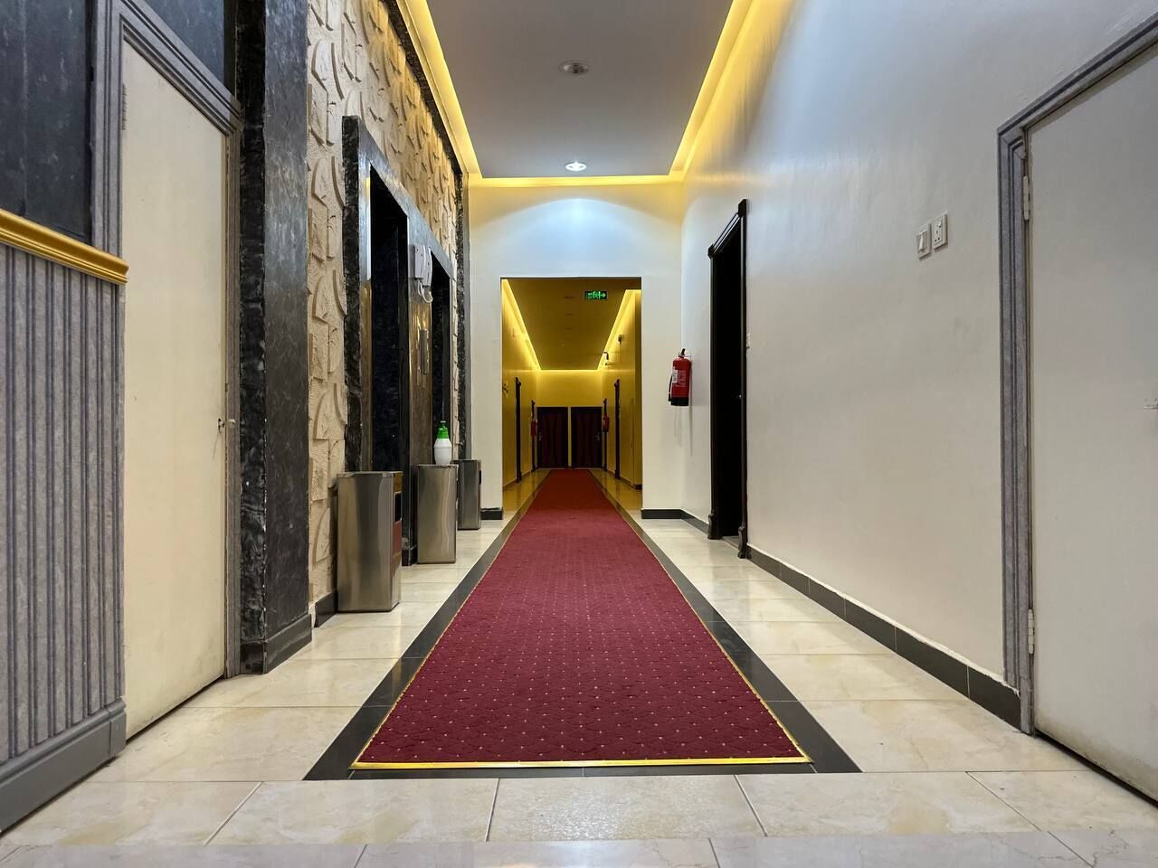 المنشأة من الداخل