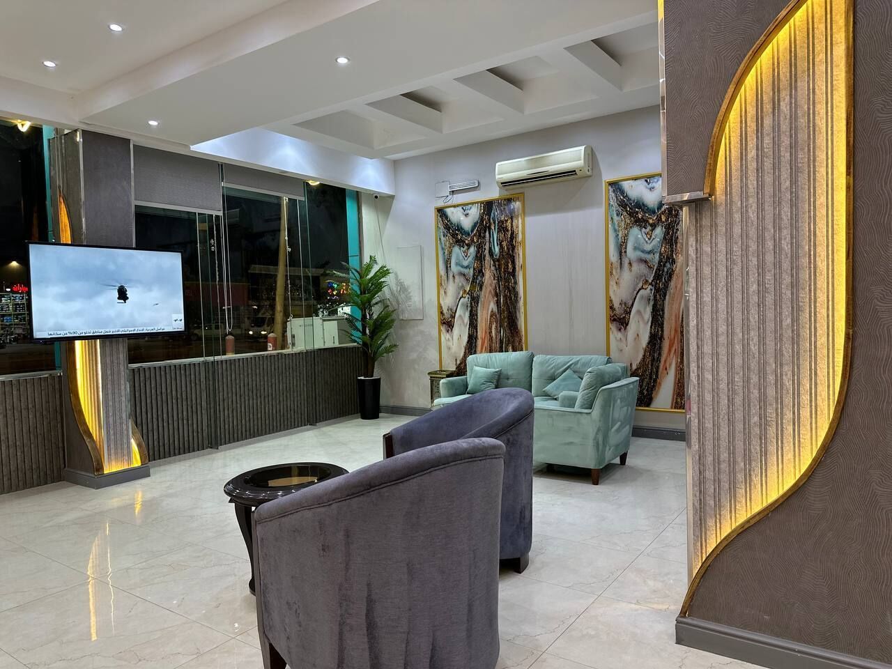 المنشأة من الداخل