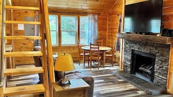 Televisie en een open haard