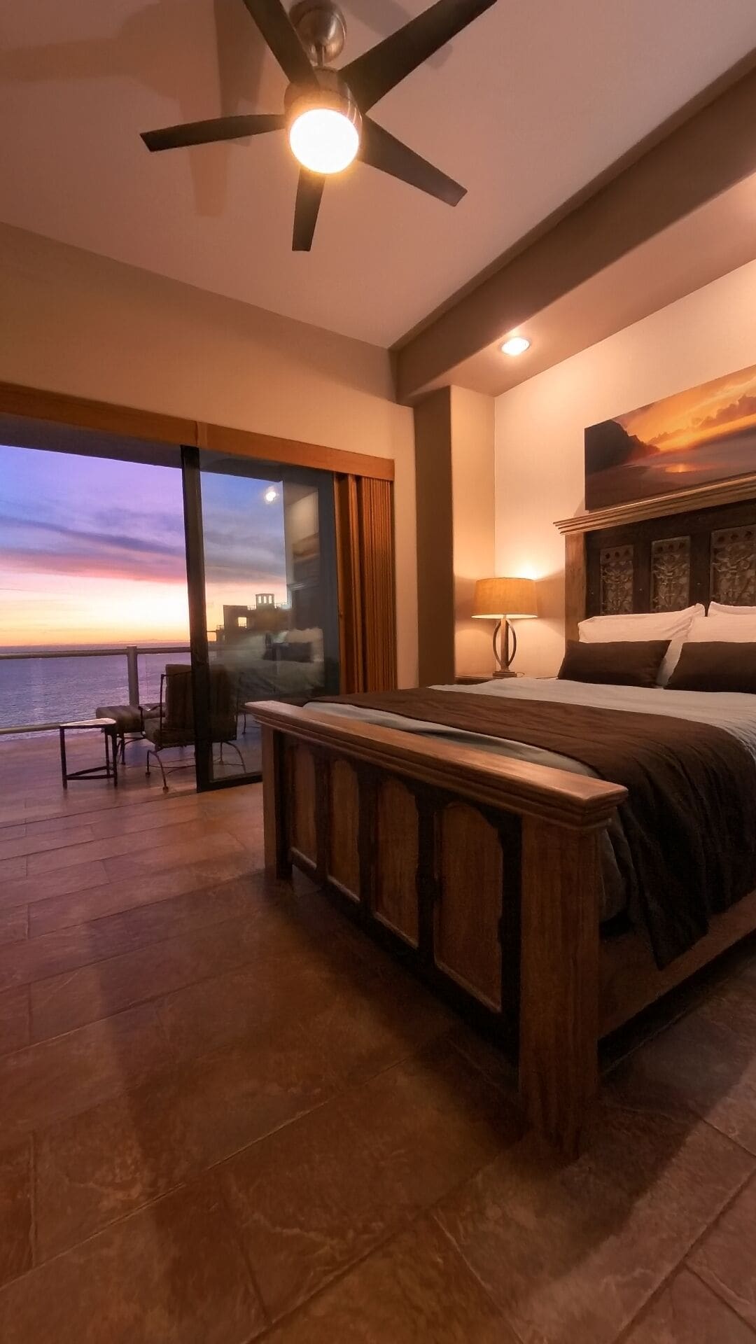 3 chambres, coffres-forts dans les chambres, bureau, Wi-Fi gratuit