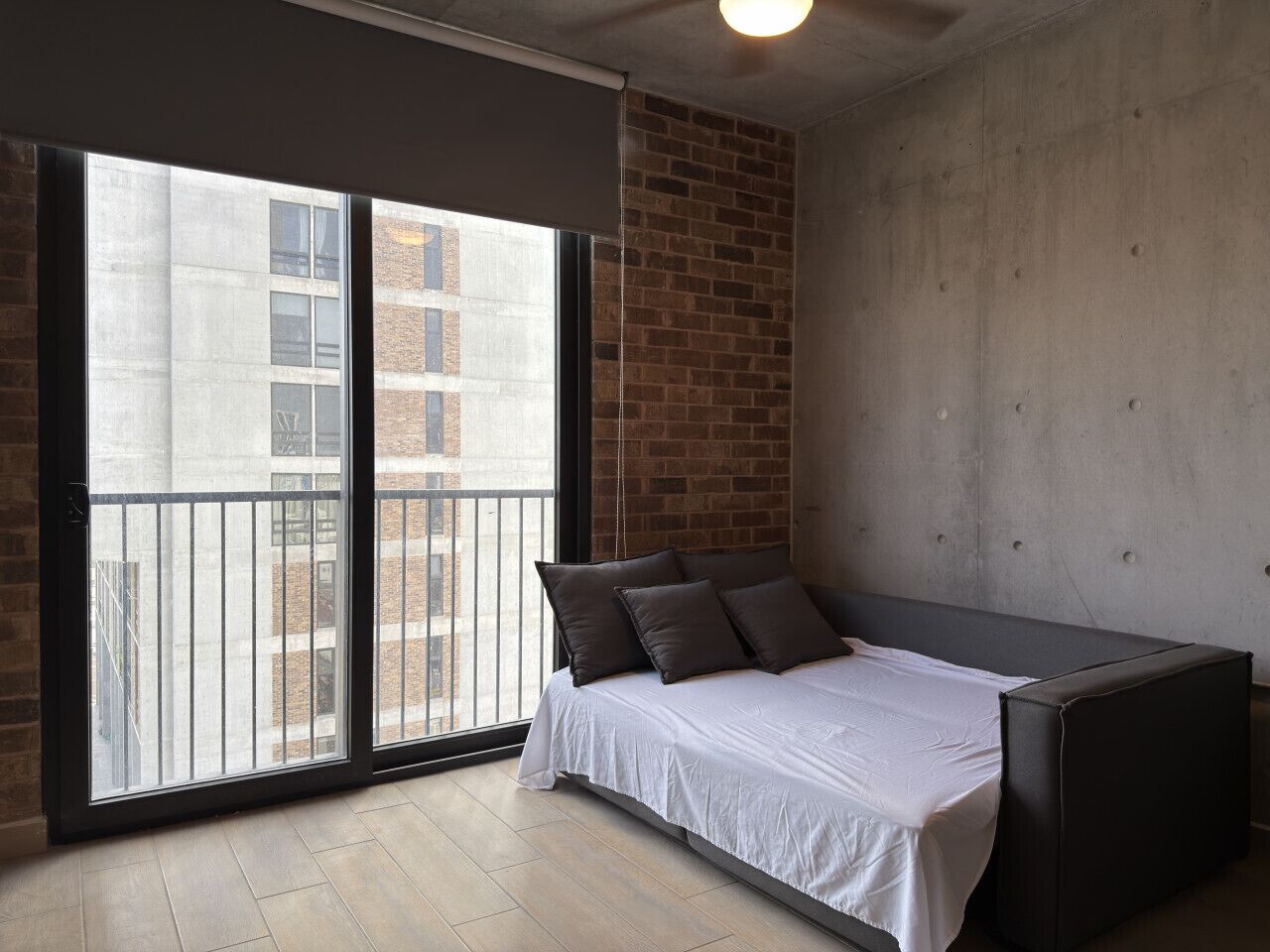 1 bedroom, desk, iron/ironing board, WiFi