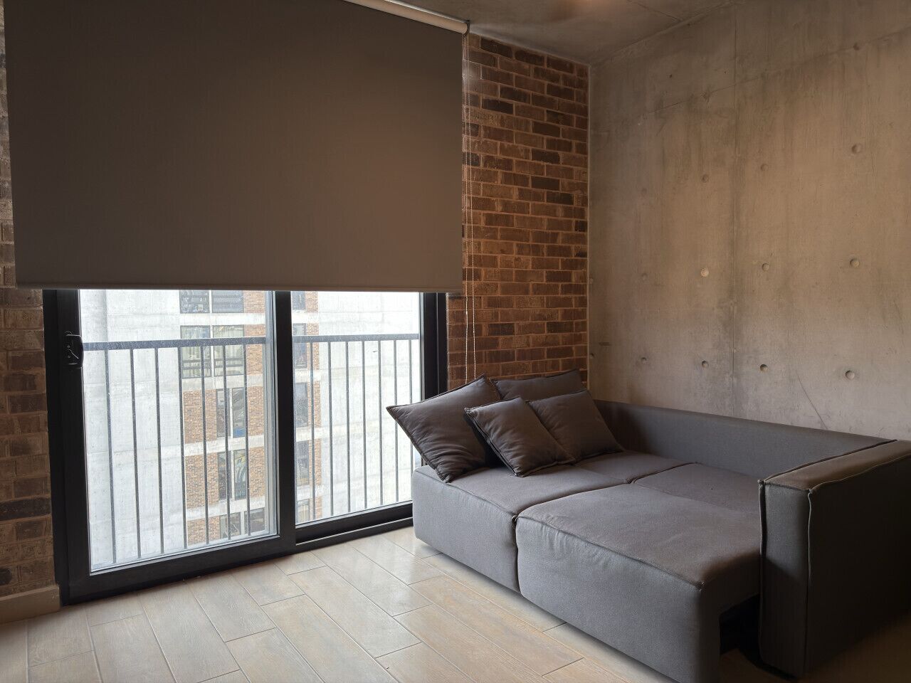 Fernseher, Kamin, Arbeitsbereiche