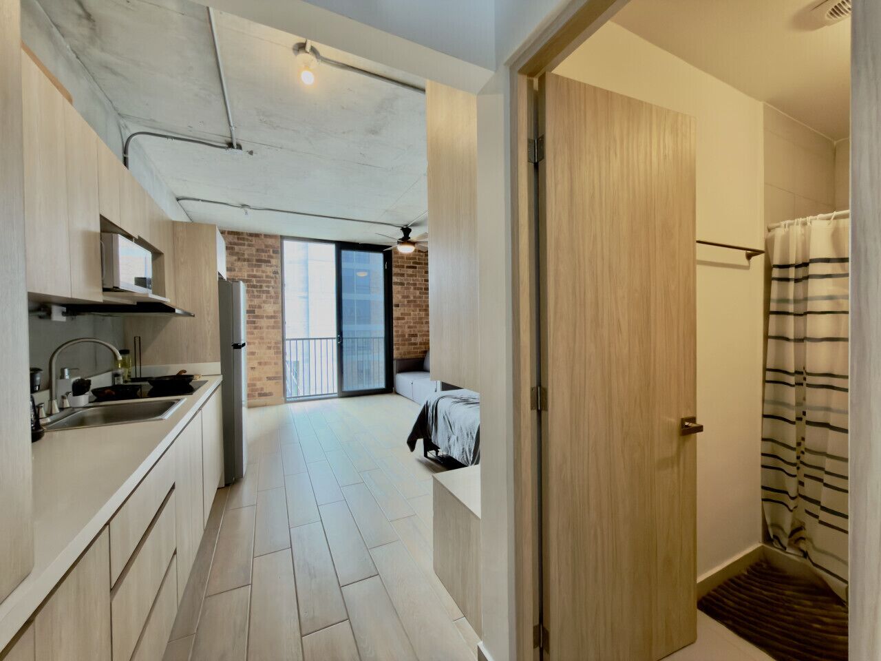 1 bedroom, desk, iron/ironing board, WiFi