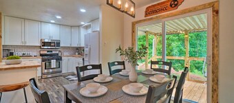 Stylish Knoxville Retreat w/ Media Room & Patio