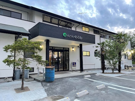 Exterior. Villa Iwasawa