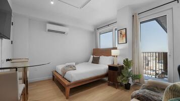 BĂŒgeleisen/BĂŒgelbrett, WLAN, BettwĂ€sche