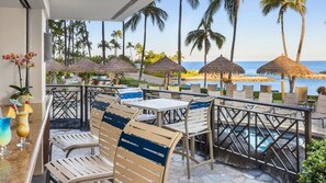 Outdoor dining - Experience Unparalleled Luxury in a Mountain View Studio at Marriott’s Ko Olina! (Kapolei)