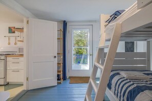 2 bedrooms, desk, iron/ironing board, travel crib