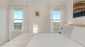 Interior - Modern Ranch Home w/ Vineyard Views & Patio Pergola Shimla Syrah by Avantstay (Paso Robles)
