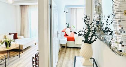 A pleasant and comfortable 2-bedroom apartment near Mersin Marina.