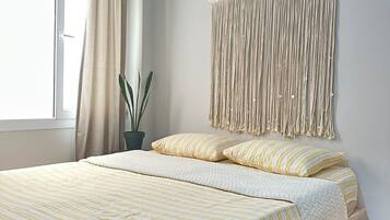 Fer et planche Ă repasser, Wi-Fi, draps fournis