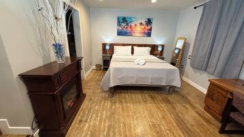 Iron/ironing board, WiFi, bed sheets