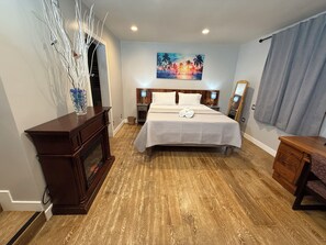 Strykjärn/strykbräda, wi-fi och sängkläder