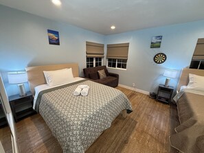 3 chambres, bureau, fer et planche à repasser, Wi-Fi gratuit