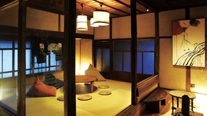 Interior - Mitoyotsuru Toji by Toma Rutto (Mitoyo)