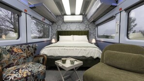 1 bedroom, desk, free WiFi, bed sheets