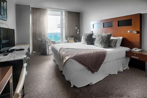 1 多间卧室、办公桌、熨斗/熨衣板、旅行婴儿床