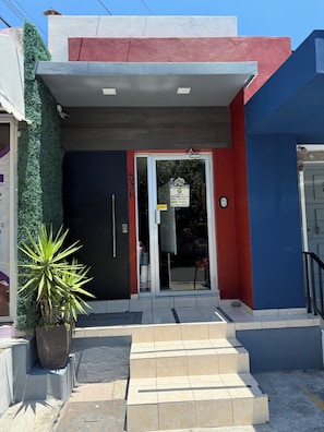 Exterior - Casa de Huéspedes 4236 (Ayuxtuxtepeque)