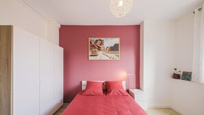 4 camere, ferro/asse da stiro, Wi-Fi, lenzuola