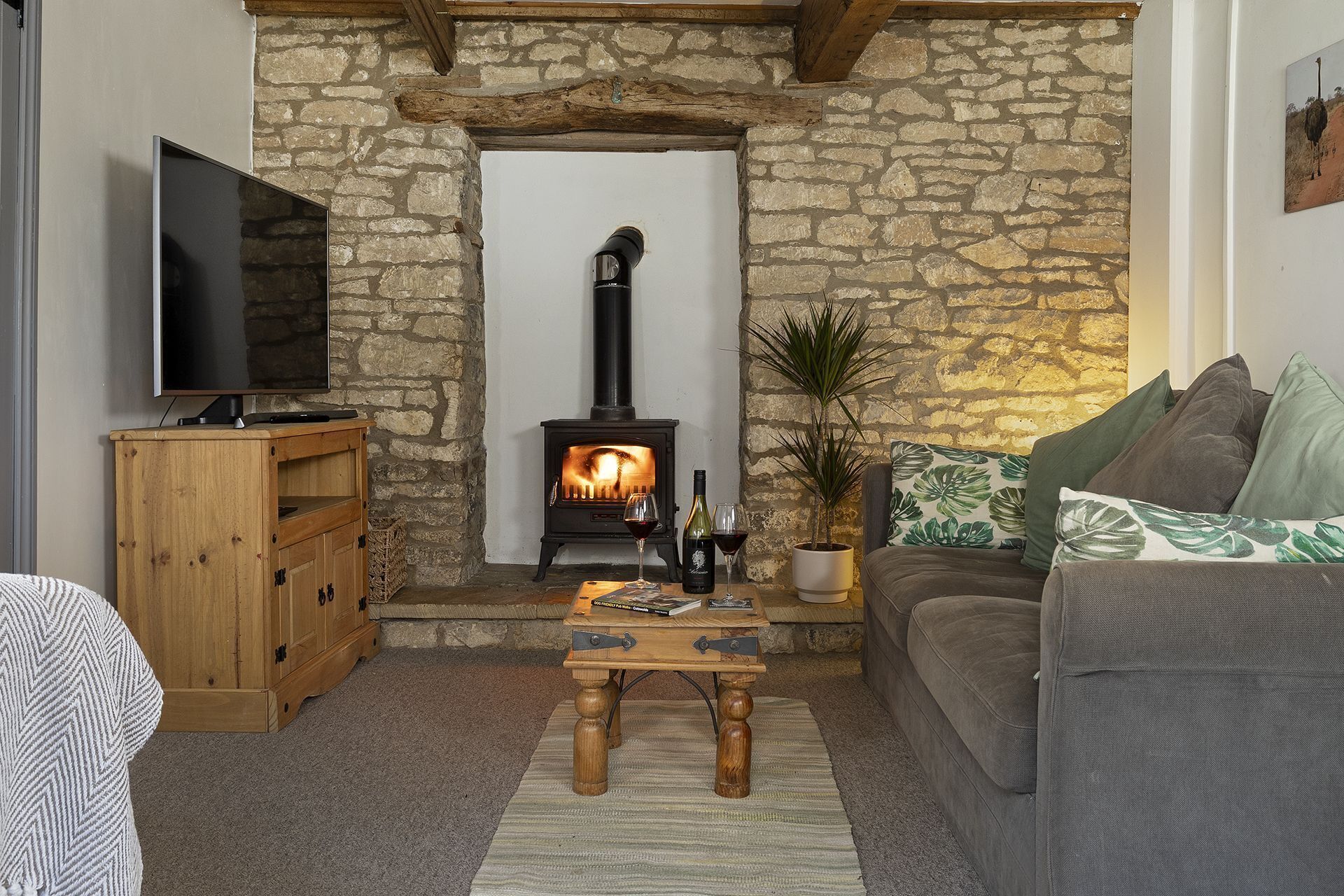 Quoin Cottage Sitting Room - StayCotswold