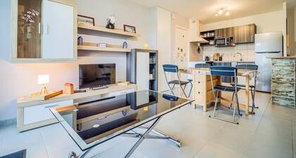 Séjour paisible avec terrasse & proche mer
