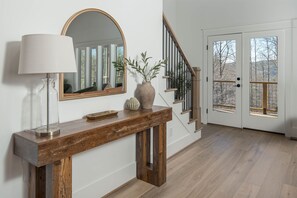 Interior - Luxury MTN Retreat Near Boone & West Jefferson | Hot Tub & Game Room (Fleetwood)