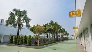 Halaman properti