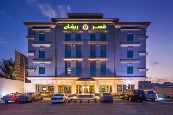Exterior - Revan Palace (Riyadh)
