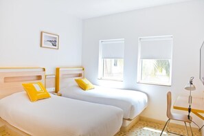 Room - Bloomrooms at Calangute (Candolim)