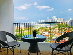 รับประทานอาหารกลางแจ้ง